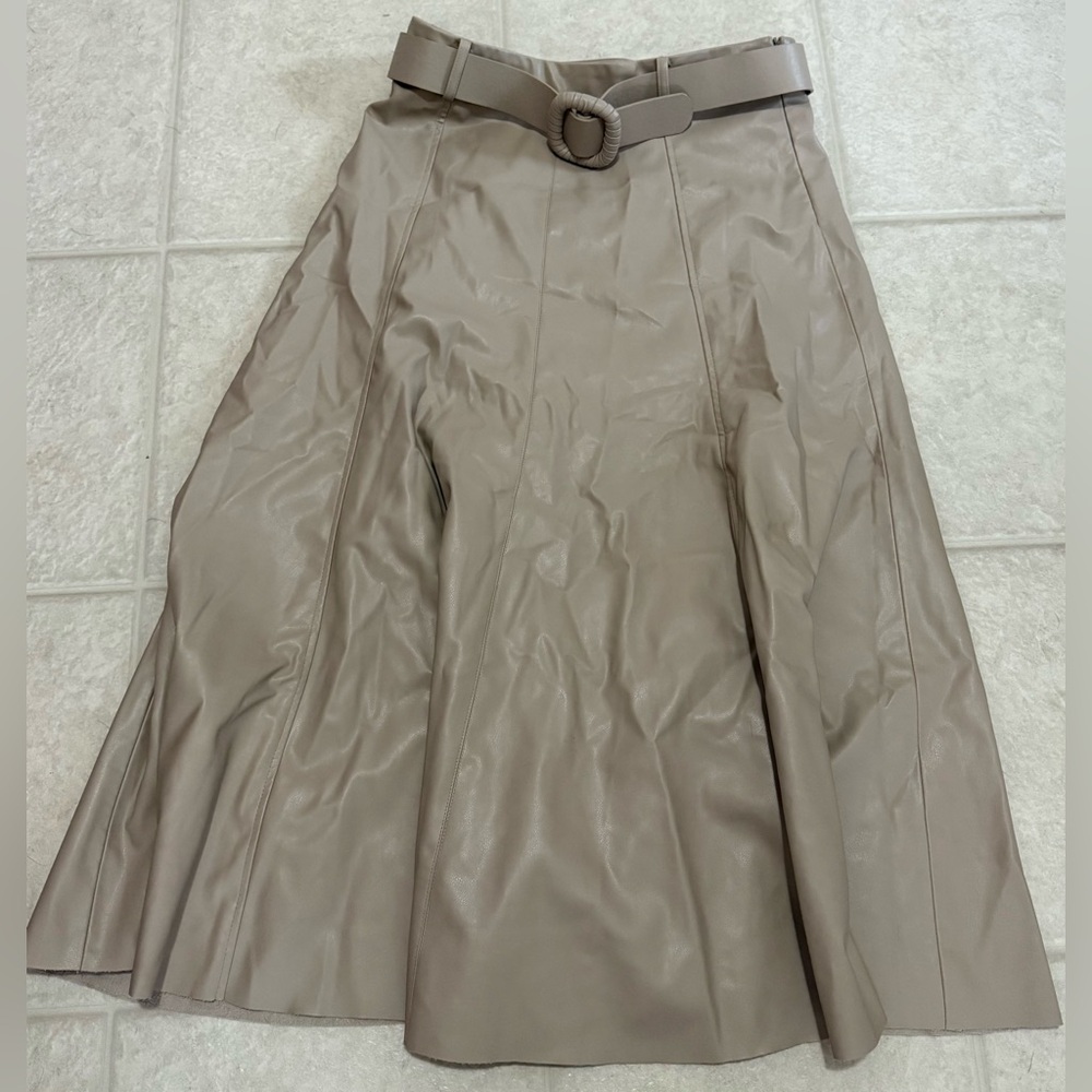 Zara Taupe A-Line Skirt with Belt